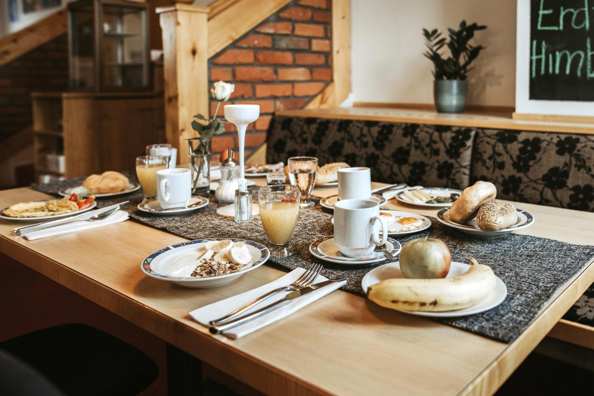 Restaurant Gaestehaus Feldkirchen Feldkirchen bei Graz Exteriör bild