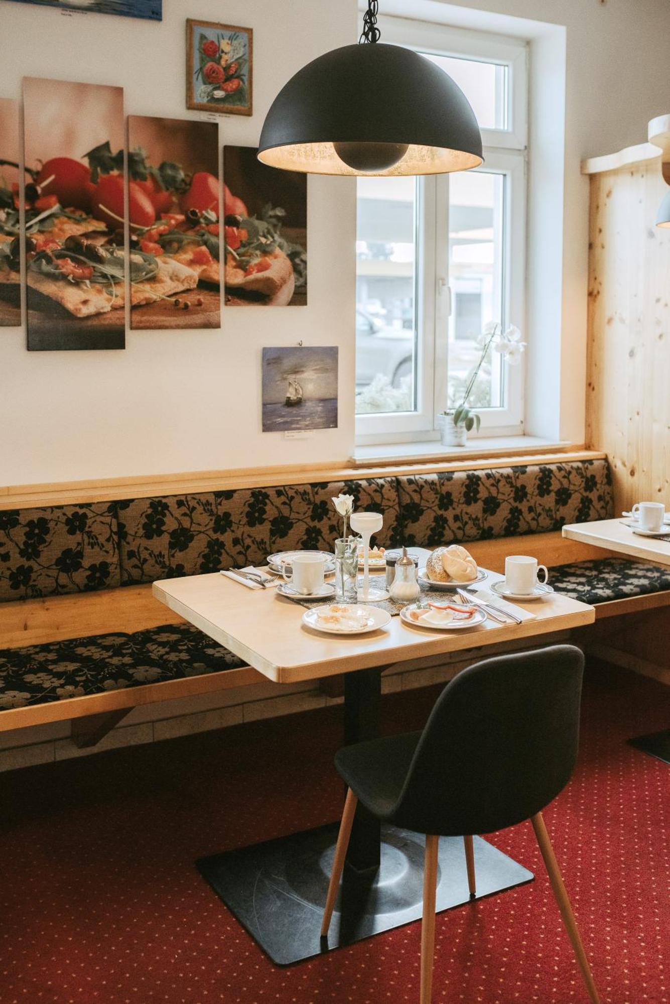 Restaurant Gaestehaus Feldkirchen Feldkirchen bei Graz Exteriör bild