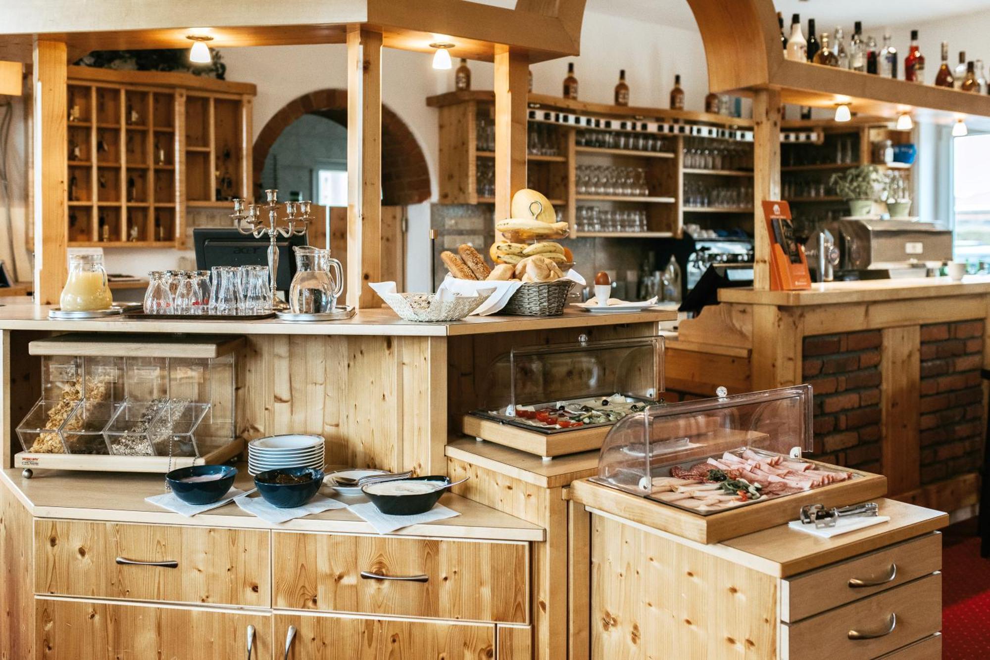Restaurant Gaestehaus Feldkirchen Feldkirchen bei Graz Exteriör bild